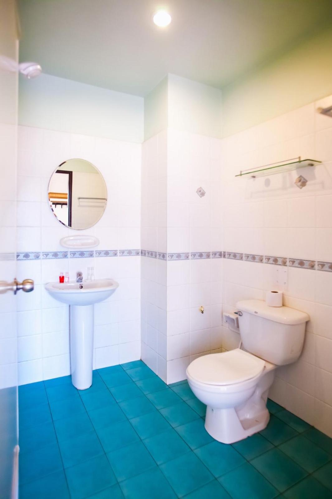Klong Muang Sunset House Bed & Breakfast Exterior photo