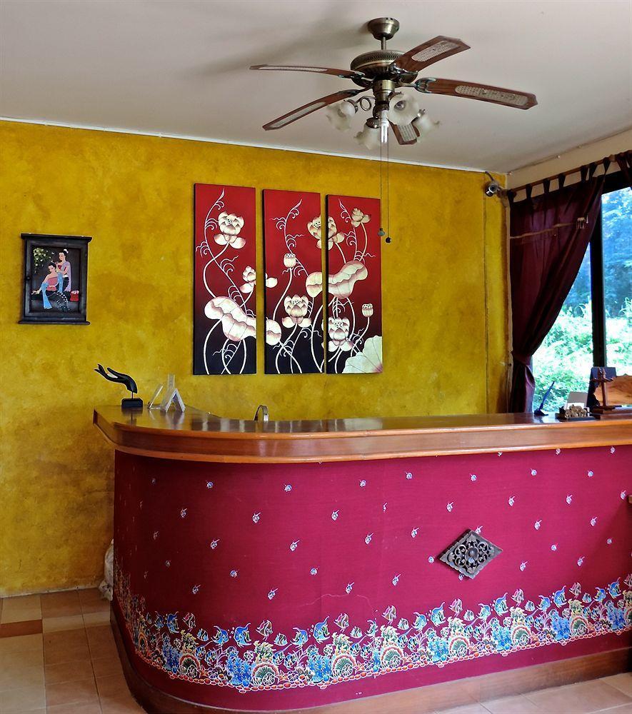 Klong Muang Sunset House Bed & Breakfast Exterior photo